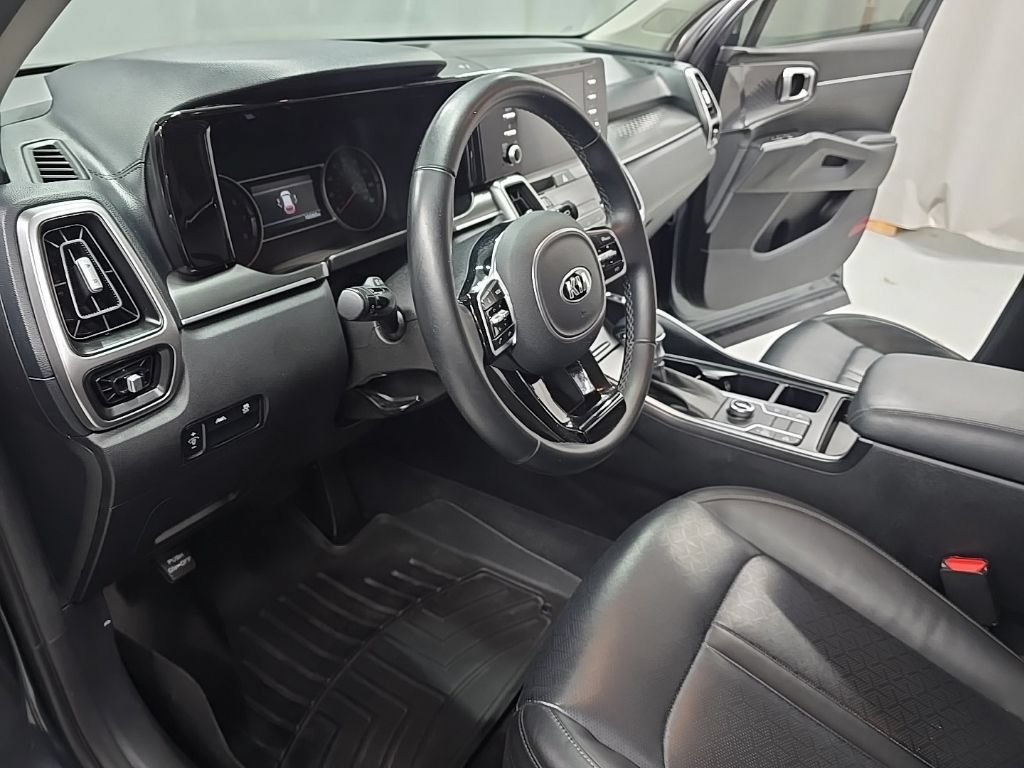 Used 2021 Kia Sorento S FWD image 15