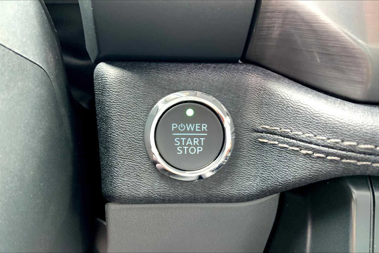 New 2025 Ford F150 Lightning Flash image 18