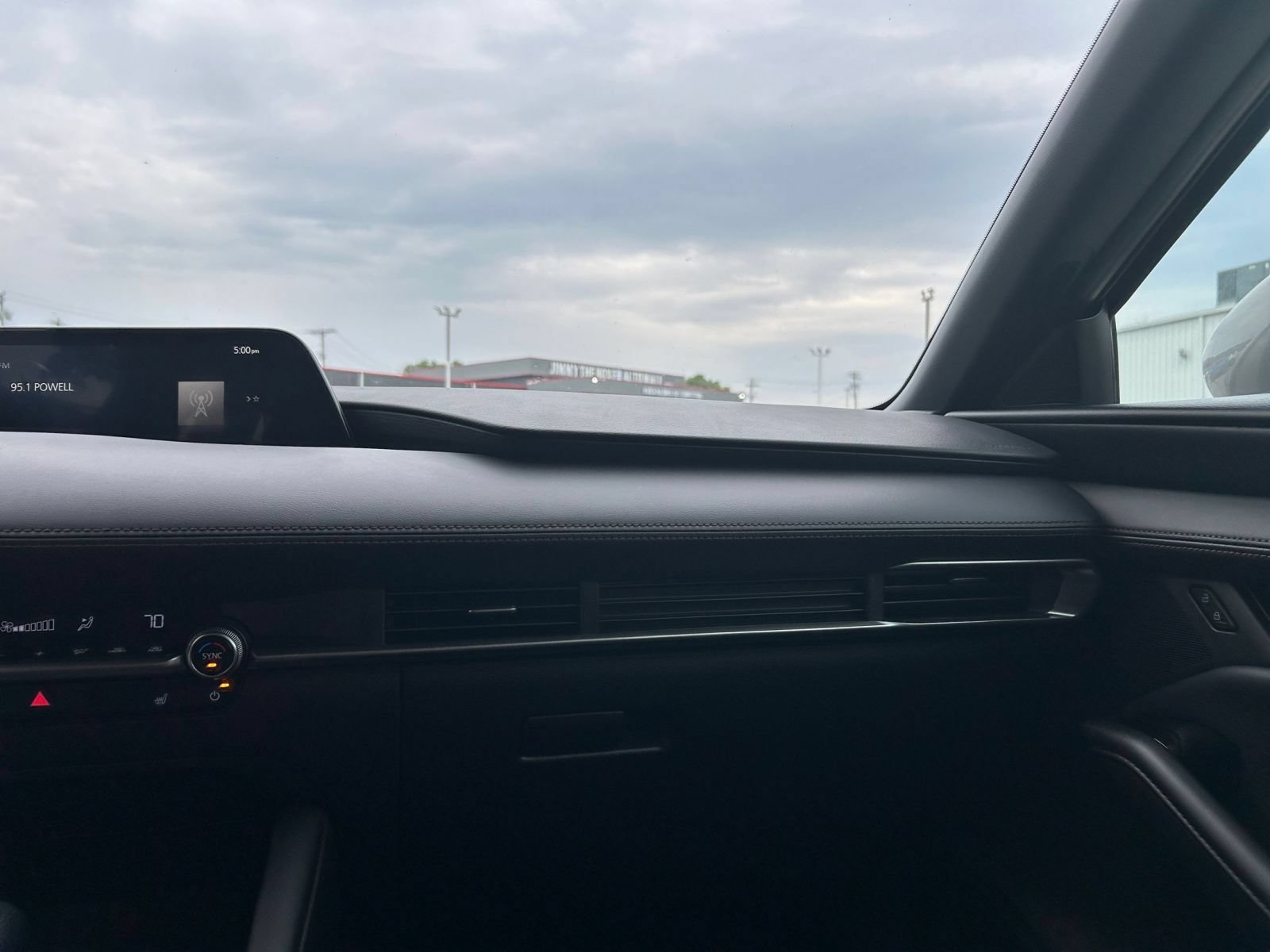 Used 2026 MAZDA MAZDA3 s FWD image 31