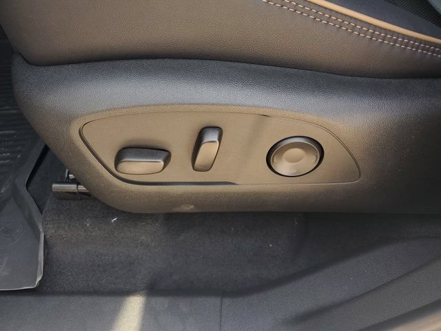 New 2026 Chevrolet Traverse High Country w/ LPO, Floor Liner Package FWD image 19