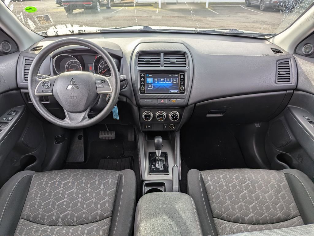 Used 2025 Mitsubishi Outlander Sport ES image 22