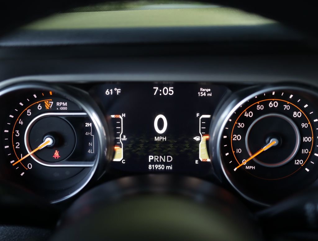 Used 2019 Jeep Wrangler Sport AWD/4WD image 12