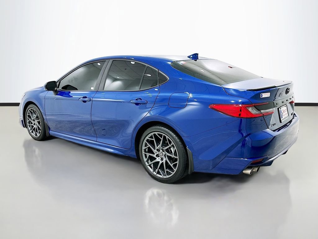Used 2025 Toyota Camry XSE FWD image 5