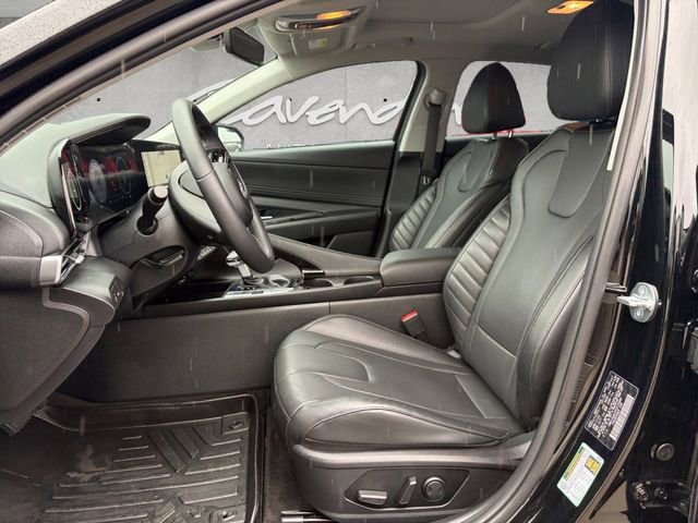Used 2023 Hyundai Elantra Limited image 19