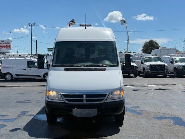 Used 2005 Dodge Sprinter 3500 w/ PWR Convenience Group image 3
