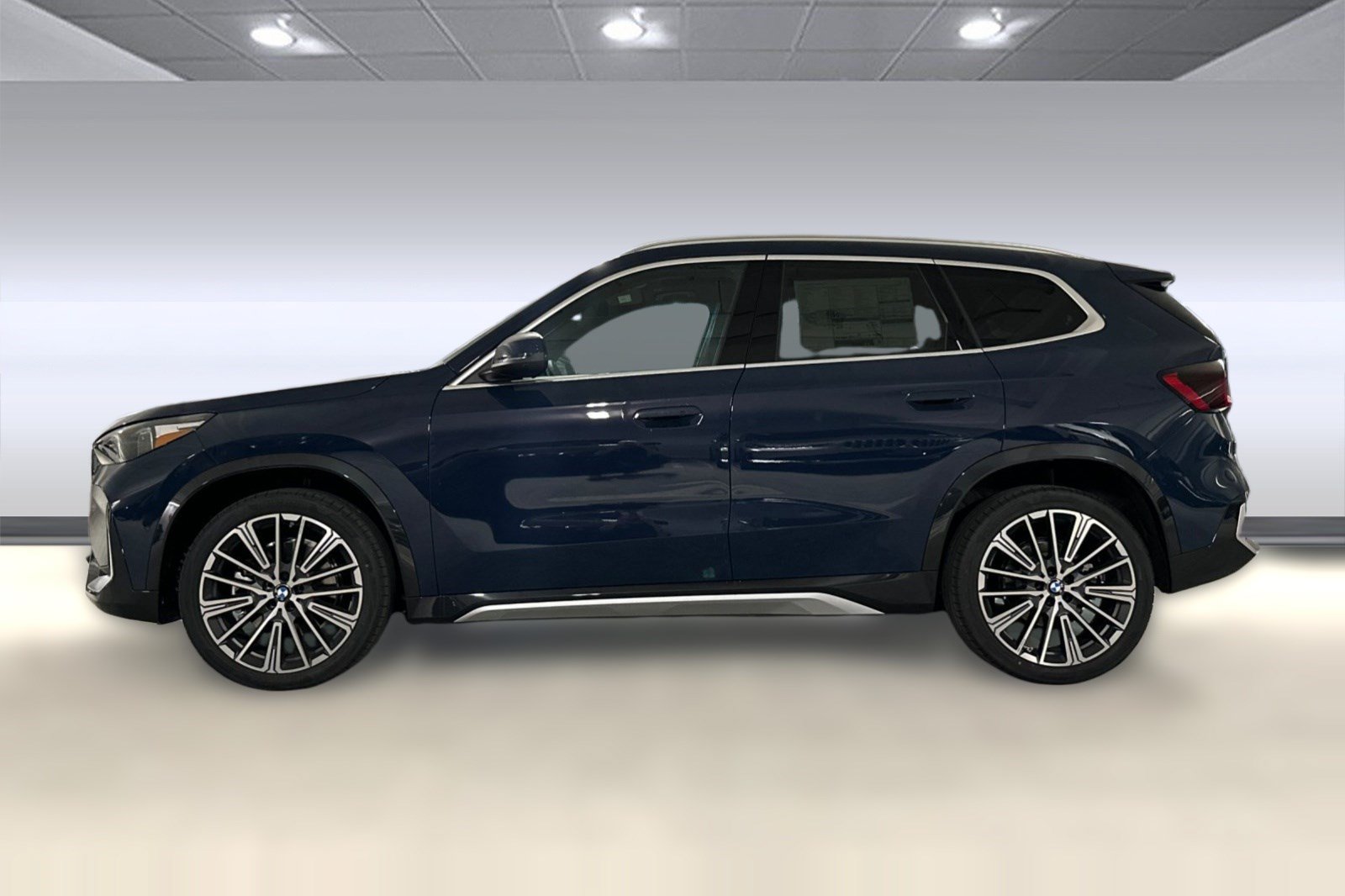 New 2026 BMW X1 xDrive28i w/ Technology Package AWD/4WD image 2