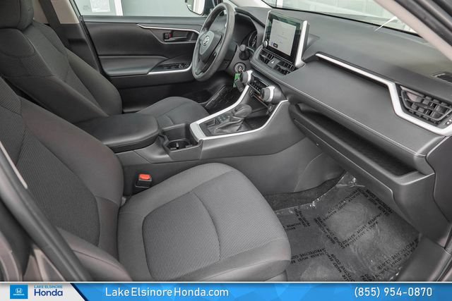 Used 2023 Toyota RAV4 LE AWD/4WD image 18
