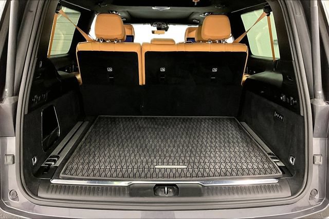 Used 2025 Jeep Grand Wagoneer L Series III w/ Rear-Seat Entertainment Group AWD/4WD image 42