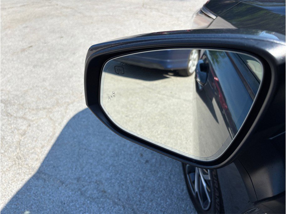 Used 2025 Toyota Sienna Platinum AWD/4WD image 20