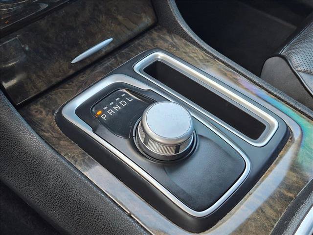 Used 2019 Chrysler 300 Limited AWD/4WD image 12