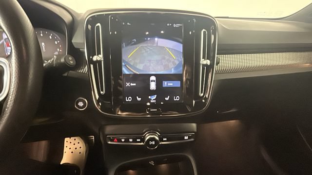 Used 2019 Volvo XC40 T5 R-Design AWD/4WD image 24