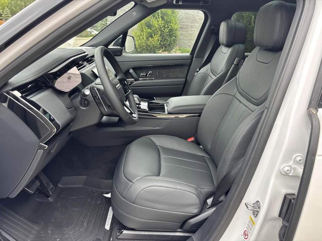 New 2025 Land Rover Range Rover Sport Dynamic SE image 13