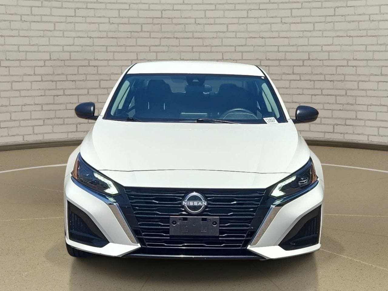 Certified 2025 Nissan Altima 2.5 SV FWD image 2