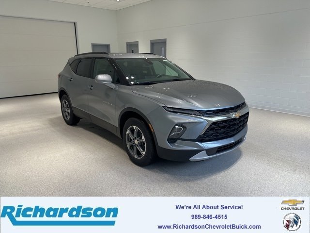 New 2025 Chevrolet Blazer LT w/ Convenience Package