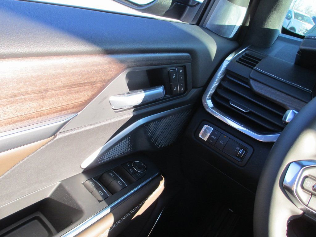 New 2026 GMC Acadia Denali Ultimate image 17