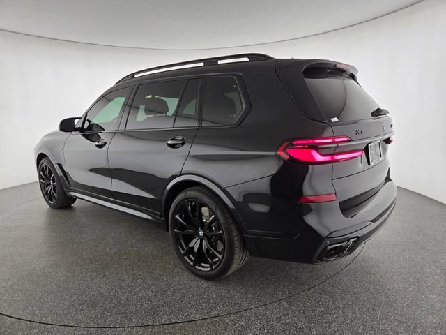 Used 2026 BMW X7 M60i image 16