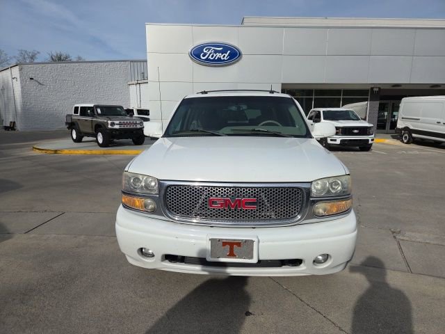 Used 2003 GMC Yukon XL Denali image 2