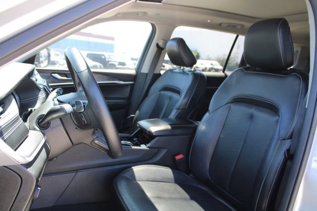 Used 2021 Jeep Grand Cherokee L Limited AWD/4WD image 37