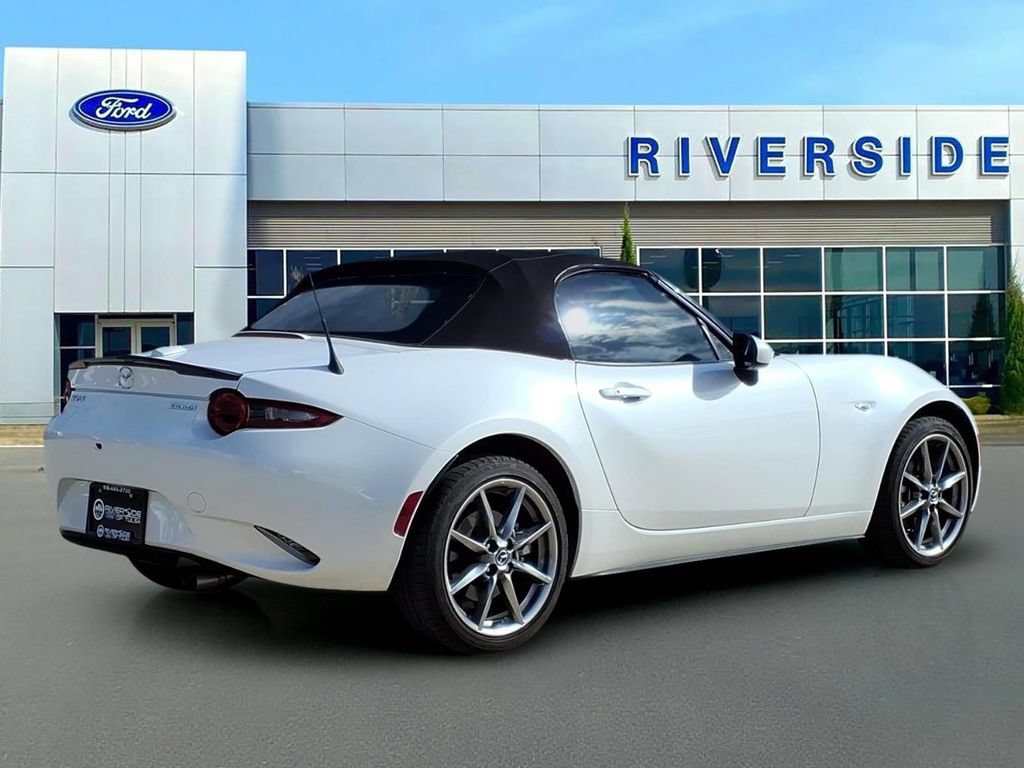 Used 2023 MAZDA MX-5 Miata Grand Touring RWD image 7