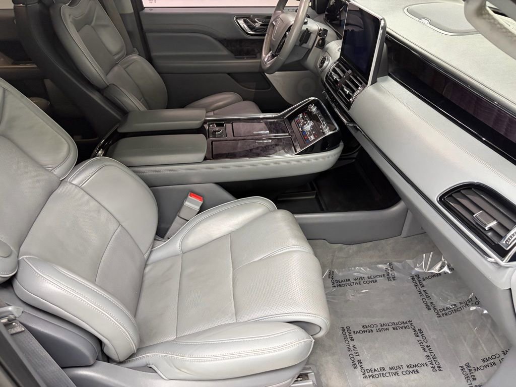 Used 2019 Lincoln Navigator Reserve image 53