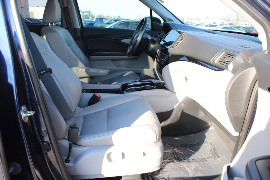 Used 2019 Honda Pilot Elite image 21
