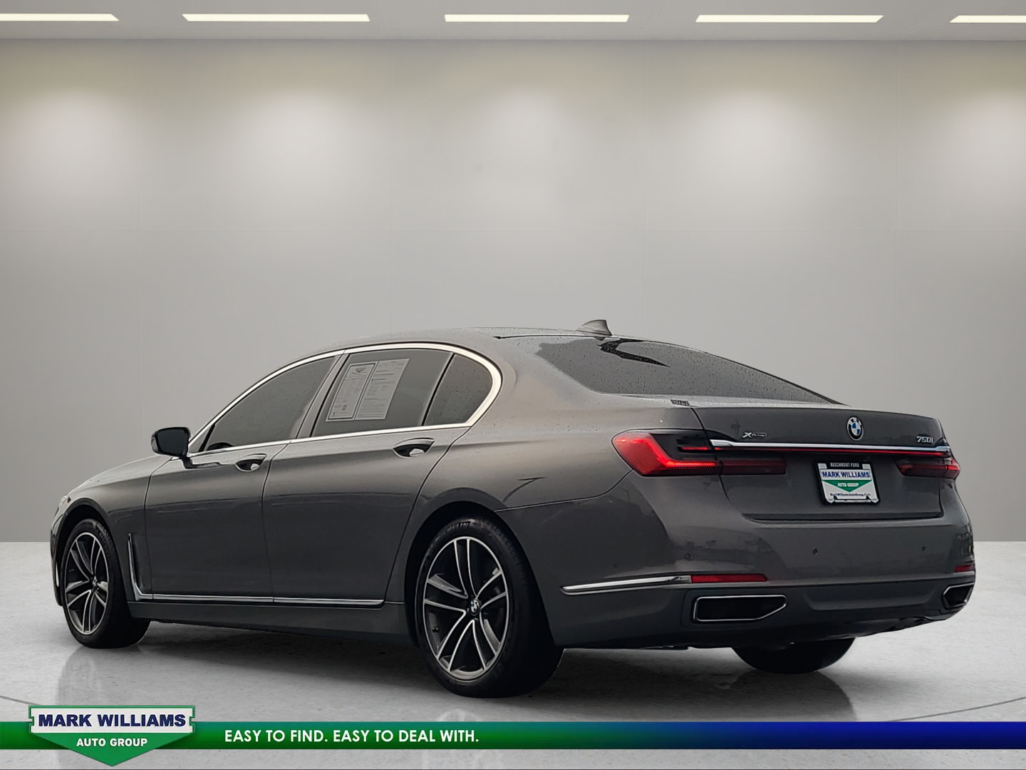 Used 2022 BMW 750i xDrive w/ Executive Package AWD/4WD image 6