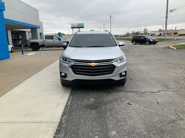 Used 2020 Chevrolet Traverse LT image 3
