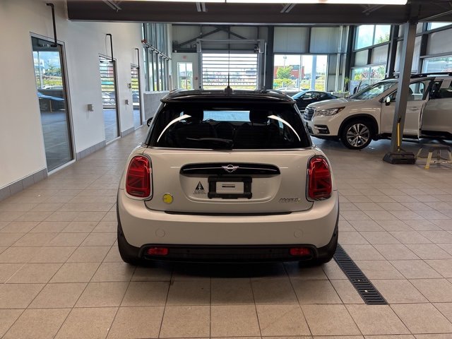 Used 2022 MINI Cooper SE image 5