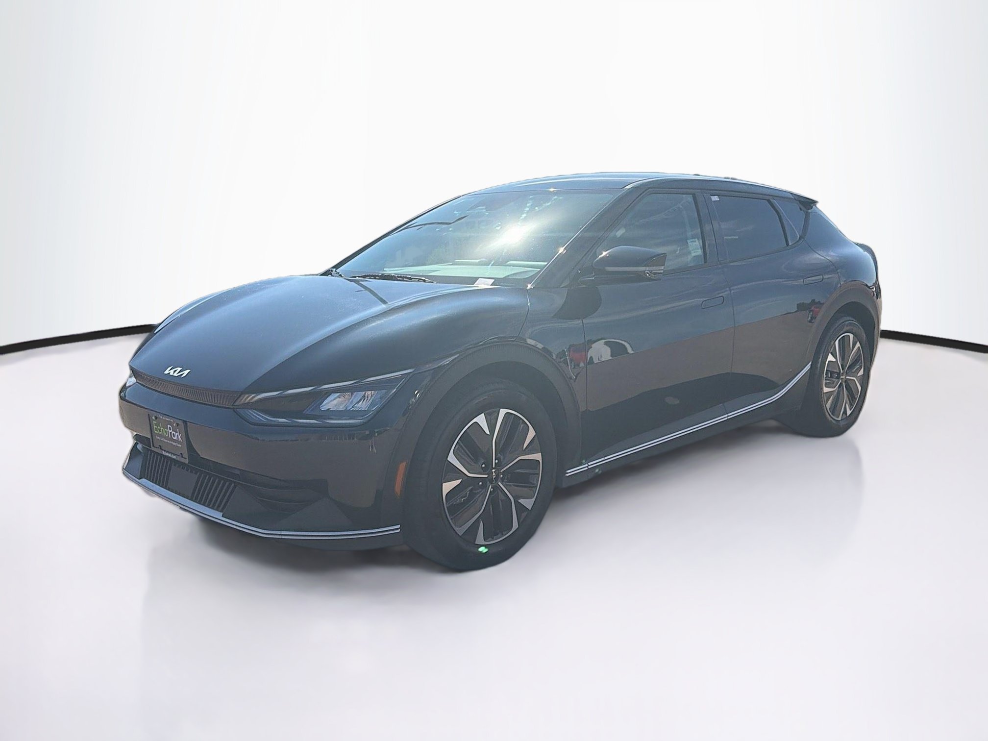 Used 2024 Kia EV6 Light AWD/4WD image 3