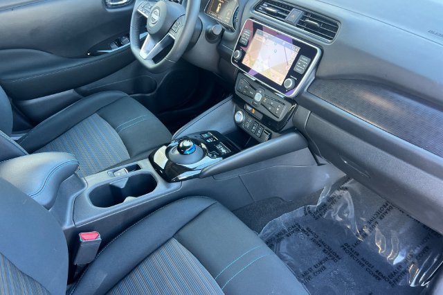 Used 2025 Nissan Leaf SV Plus FWD image 18