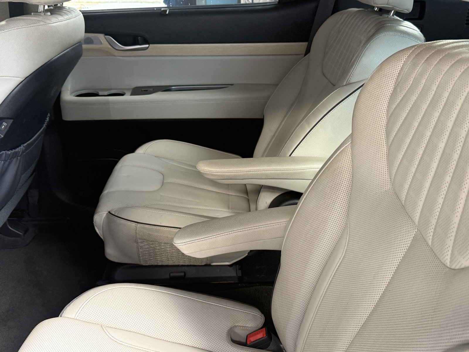 Used 2023 Hyundai Palisade Limited AWD/4WD image 26