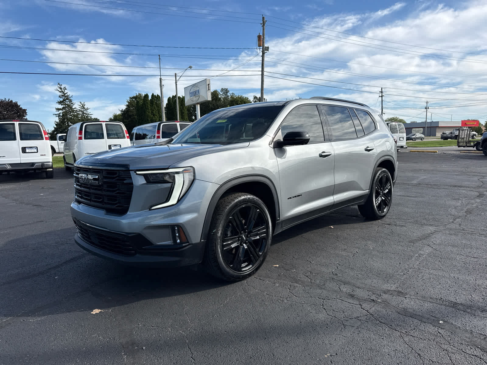 Certified 2025 GMC Acadia Elevation w/ Elevation Premium Package FWD image 1