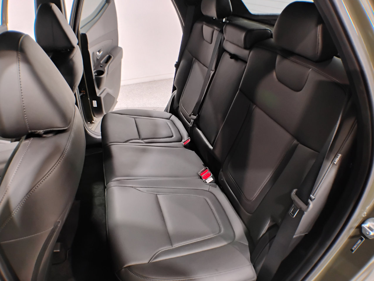 Used 2025 Hyundai Santa Cruz SEL image 9