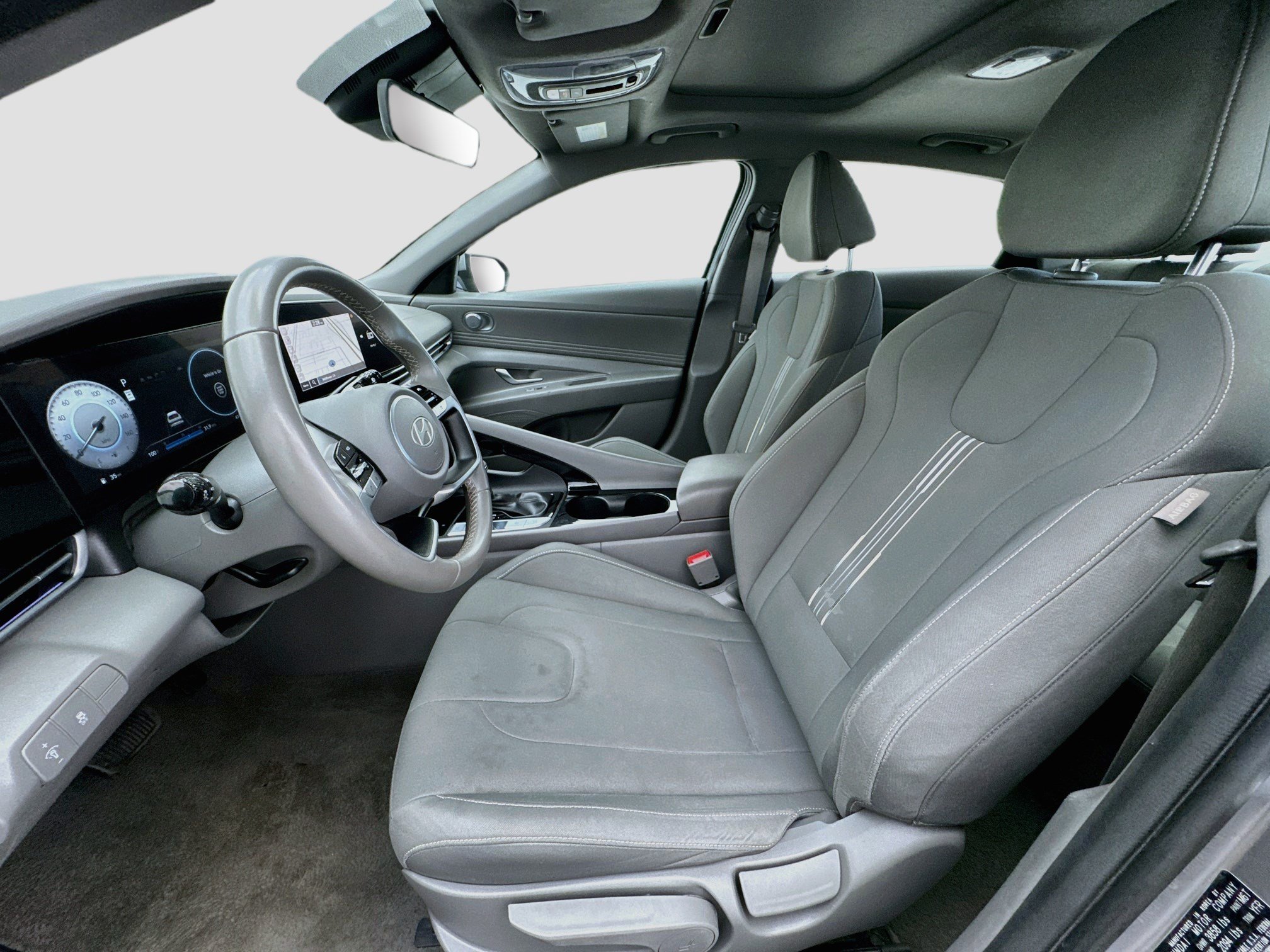Used 2025 Hyundai Elantra SEL FWD image 13