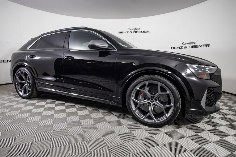 Used 2025 Audi RS Q8 performance AWD/4WD image 2
