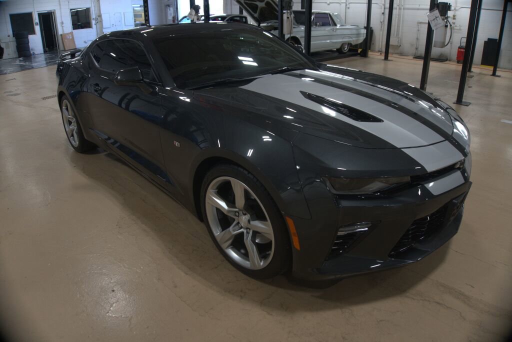 Used 2016 Chevrolet Camaro SS RWD image 7