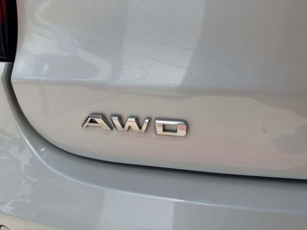 Used 2021 Cadillac XT6 Premium Luxury w/ LPO, Floor Liner Package image 11