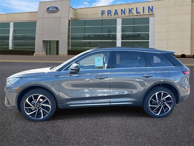 New 2026 Lincoln Corsair Reserve image 4