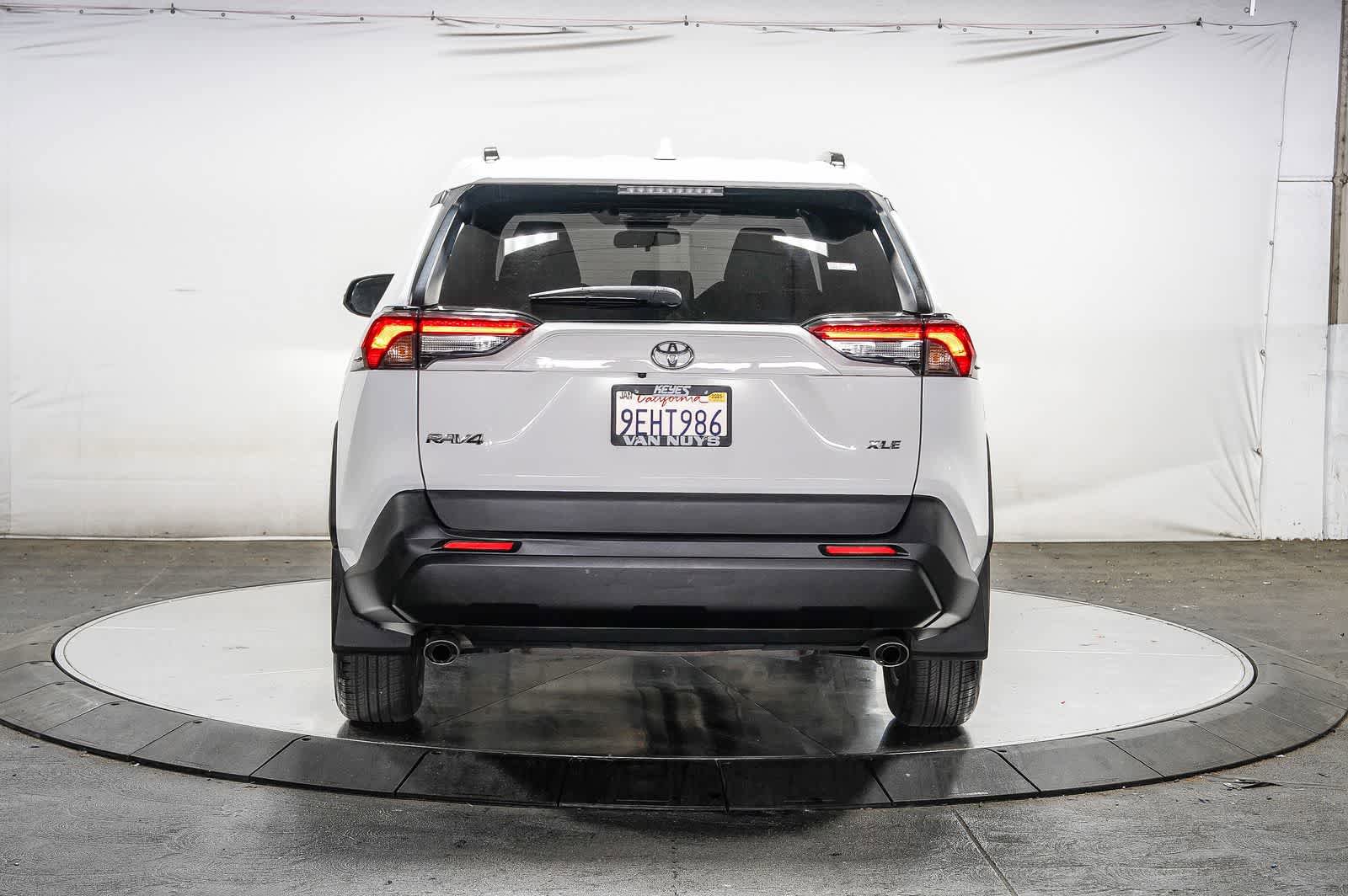 Certified 2023 Toyota RAV4 XLE w/ Convenience Package FWD image 4
