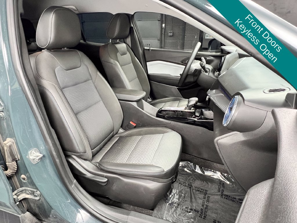 Used 2025 Chevrolet Trax LT w/ Driver Confidence Package FWD image 8