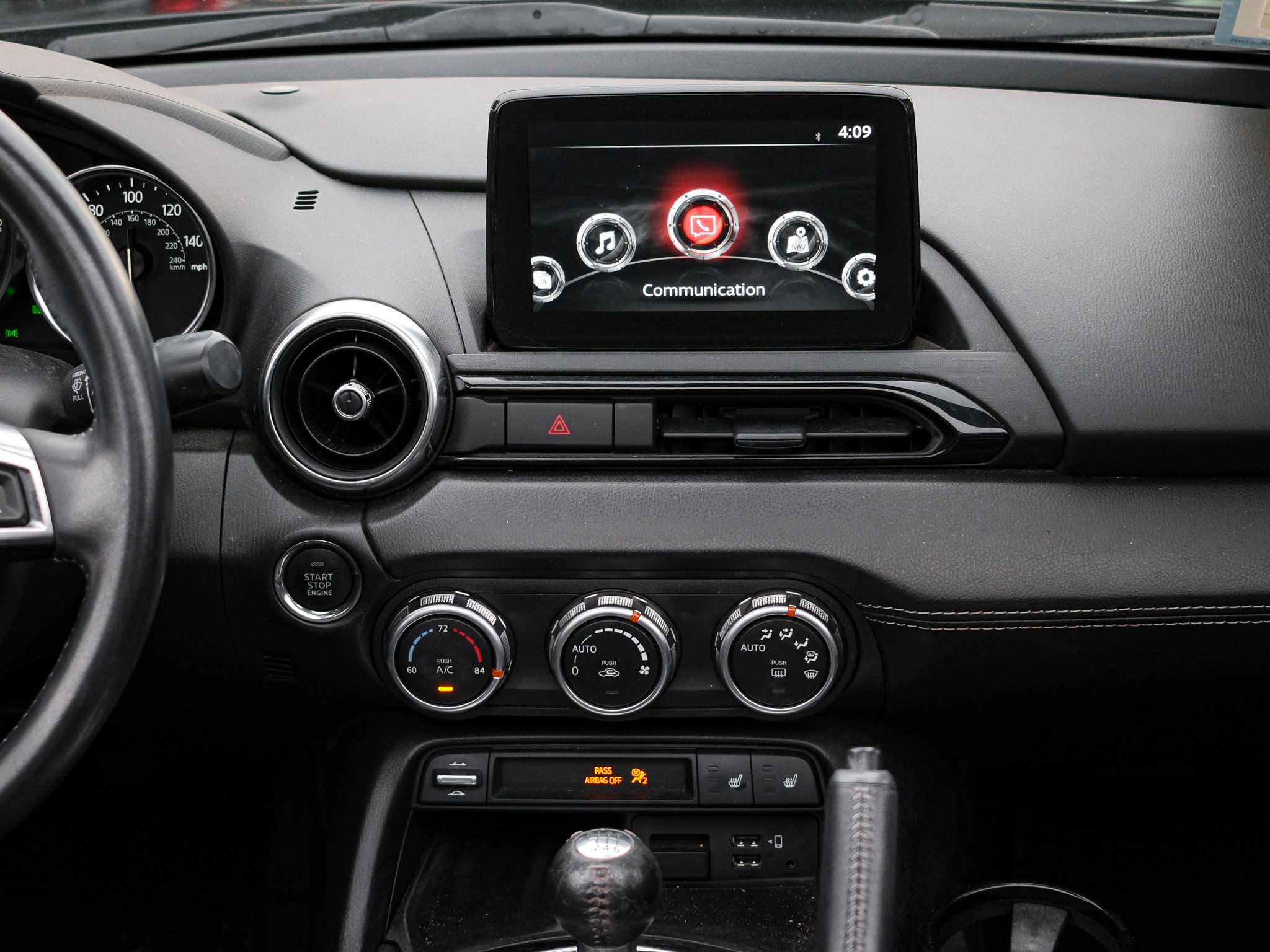 Used 2022 MAZDA MX-5 Miata RF Grand Touring image 34