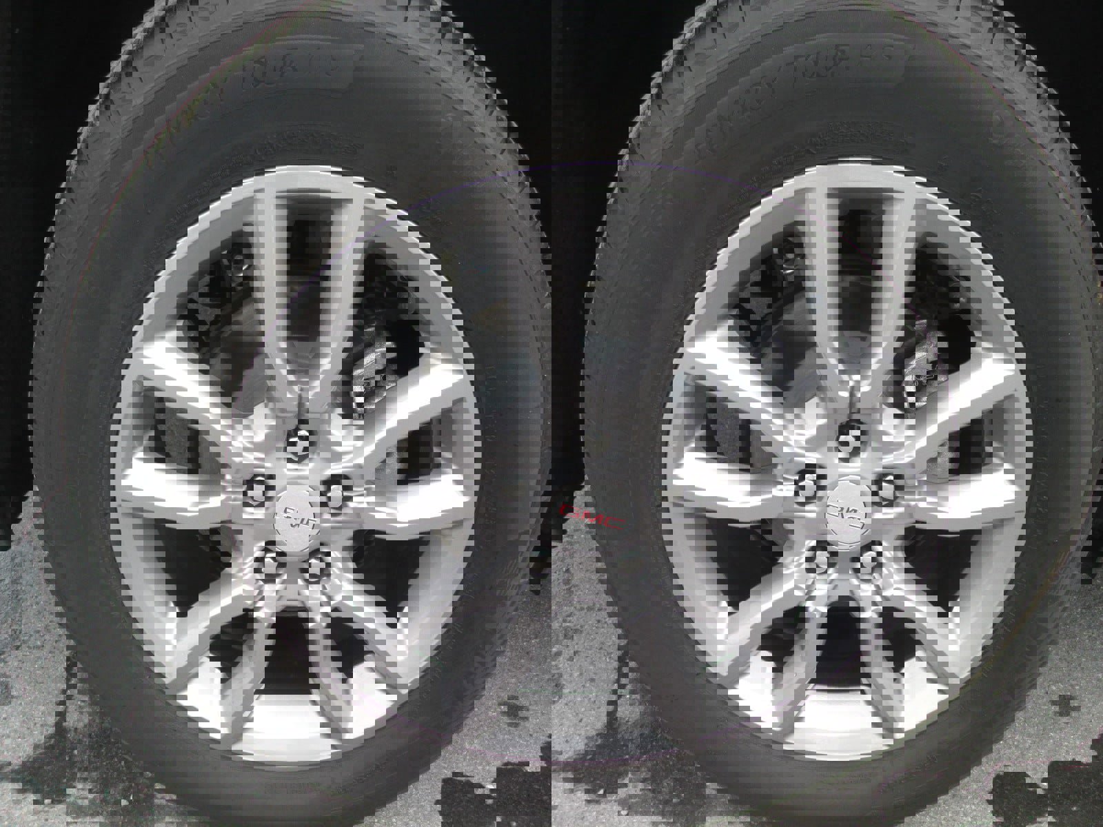 Certified 2024 GMC Terrain SLT w/ Infotainment Package II image 33