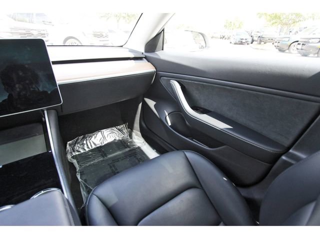 Used 2019 Tesla Model 3 Long Range RWD image 9