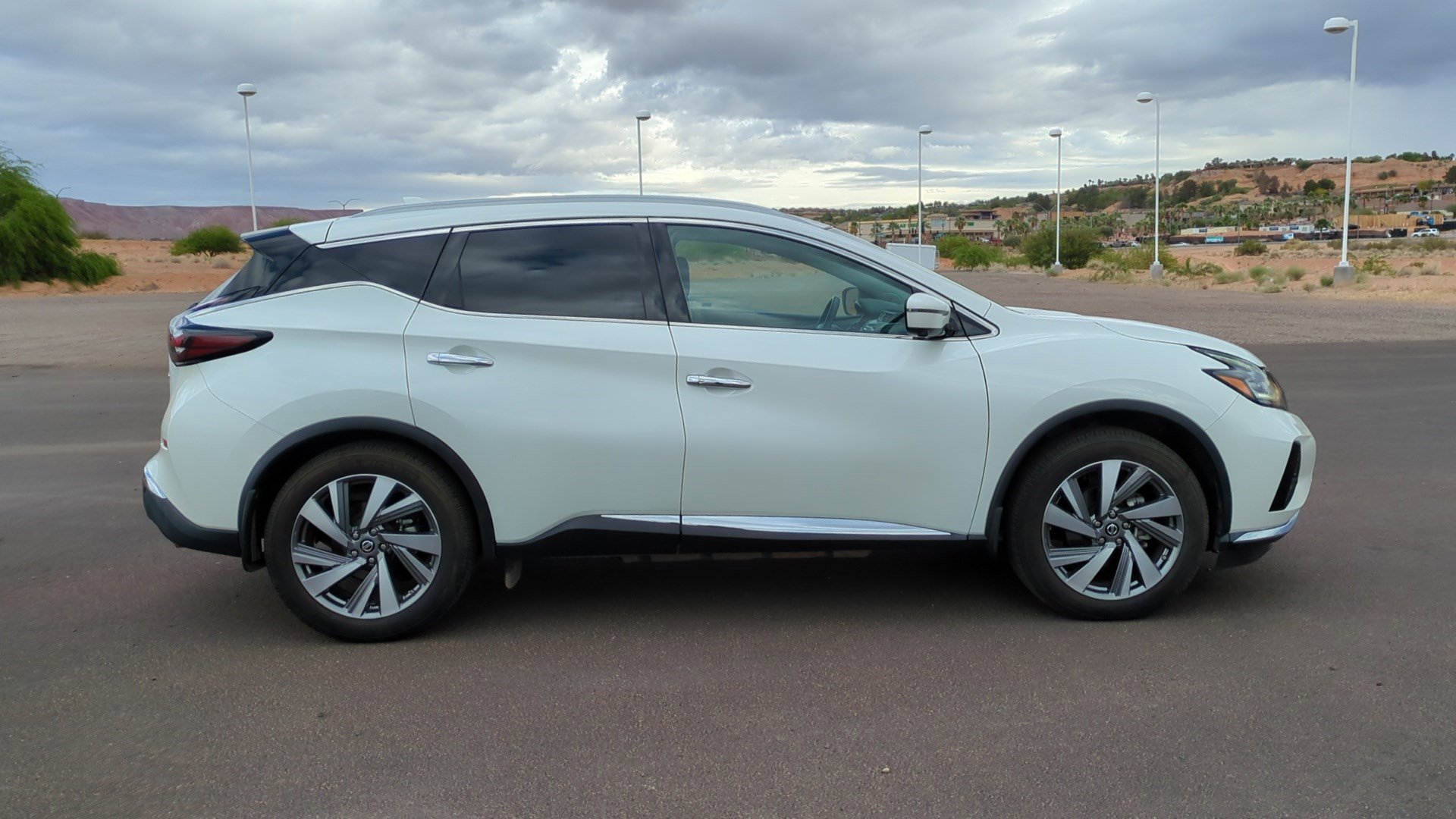 Used 2019 Nissan Murano SL w/ SL Technology Package image 2