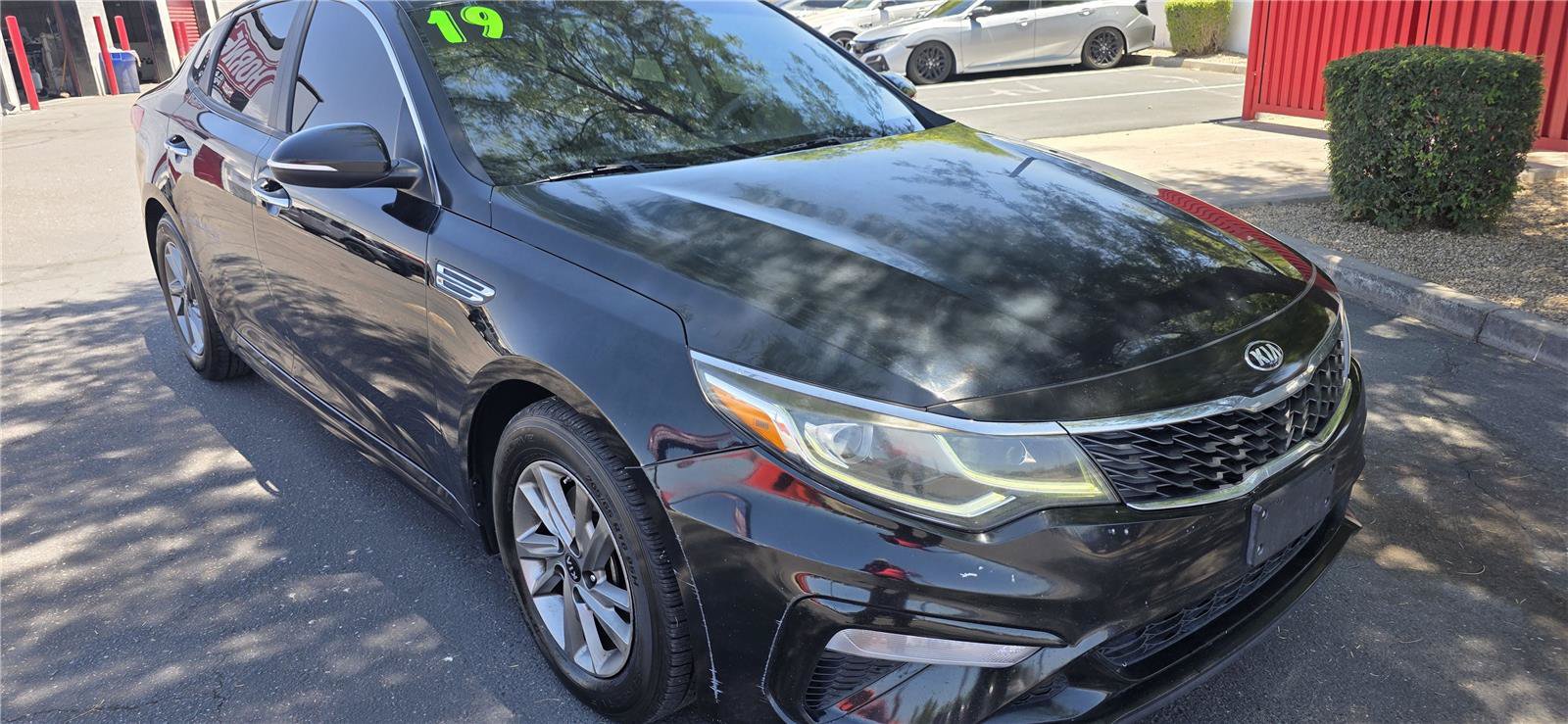 Used 2019 Kia Optima LX FWD image 3