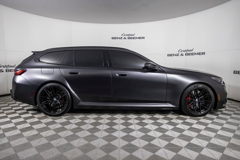 Used 2025 BMW M5 Touring AWD/4WD image 4