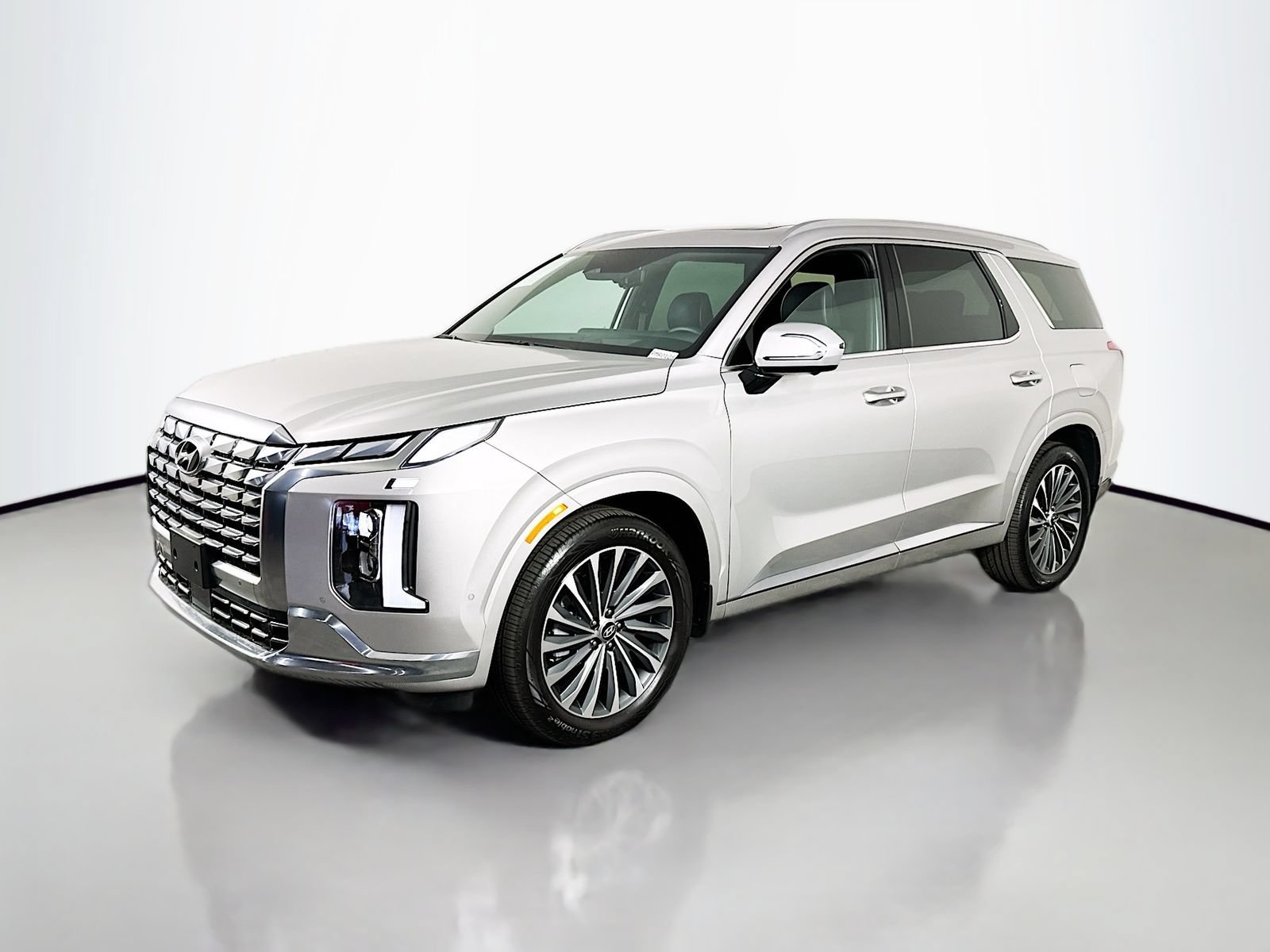 Used 2025 Hyundai Palisade Calligraphy AWD/4WD image 3