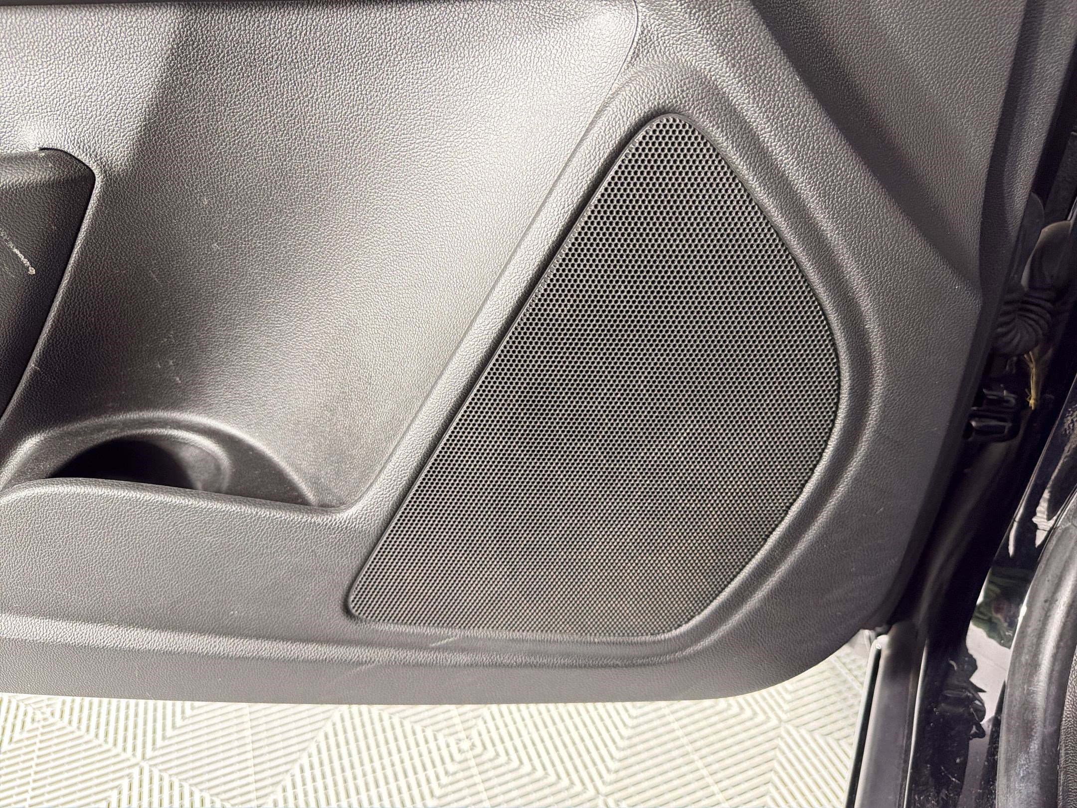 Used 2022 Chevrolet Colorado LT w/ Fleet Safety Package image 21