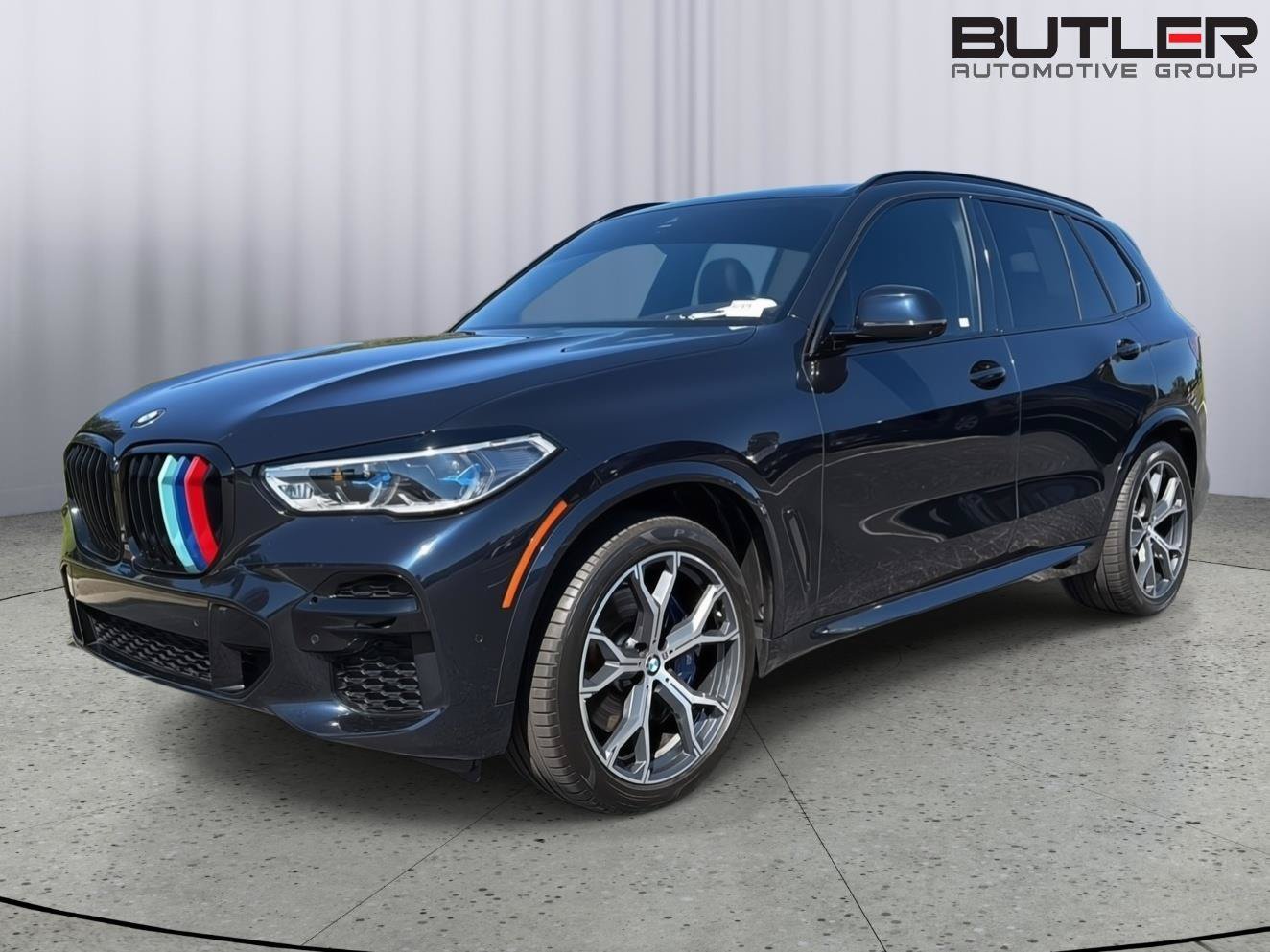 Used 2022 BMW X5 sDrive40i w/ M Sport Package RWD image 2