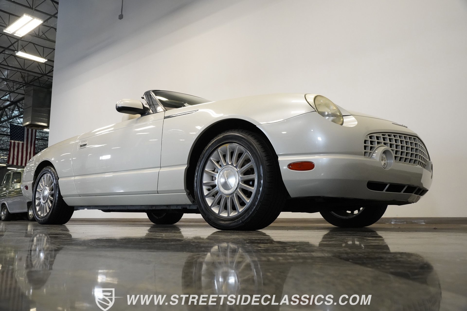 Used 2005 Ford Thunderbird 50th Anniversary image 25